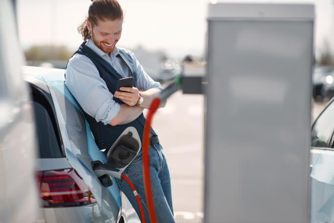 7 dicas para poupar a energia combustível e elétrica do carro