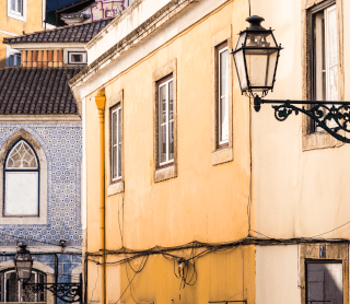 Fachadas de casas típicas portuguesas