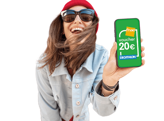 mulher com smartphone a promover campanha mulher com smartphone a promover campanha